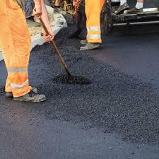 Best Asphalt Driveway Installation  in Rinna, VA